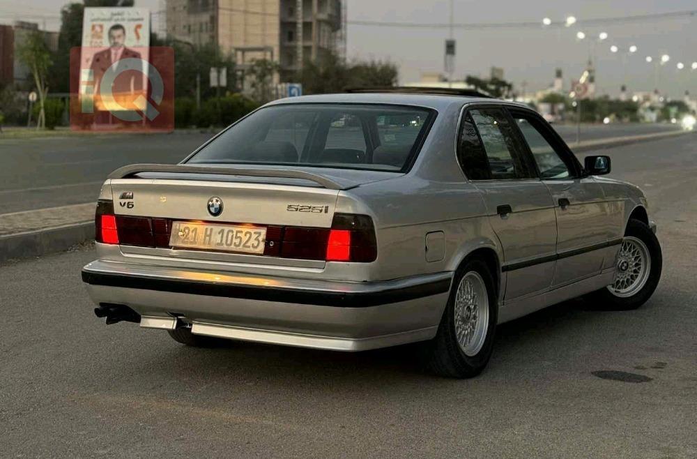 بی ئێم دەبڵیو سیریەس 5